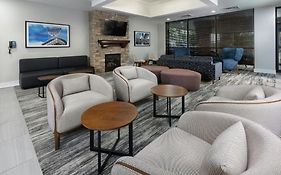 Four Points By Sheraton Kansas City Airport